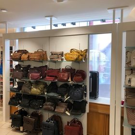 Ladenbau Ruser Lederwaren